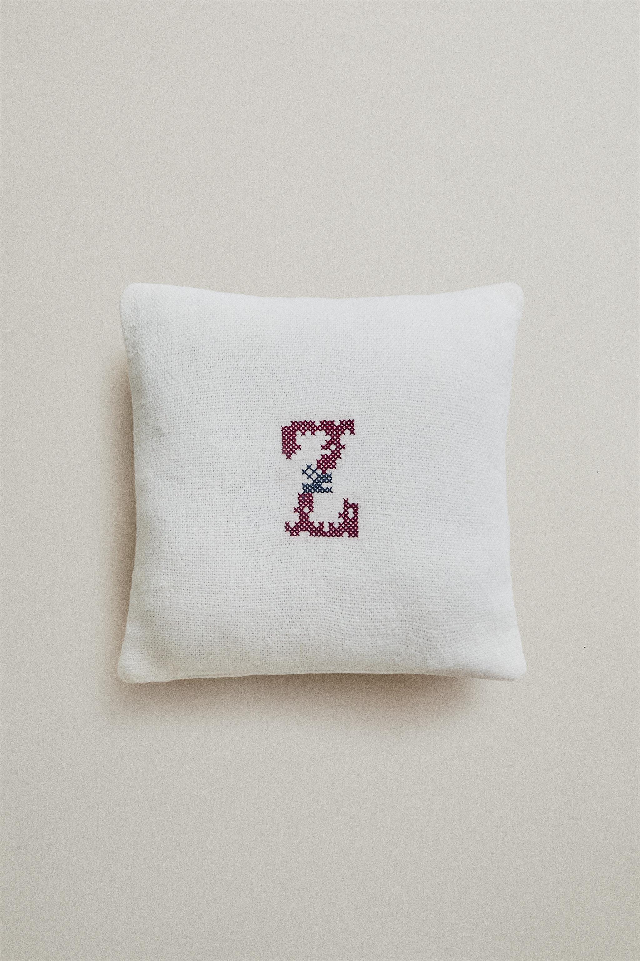 LINEN EMBROIDERED LETTER Z CUSHION